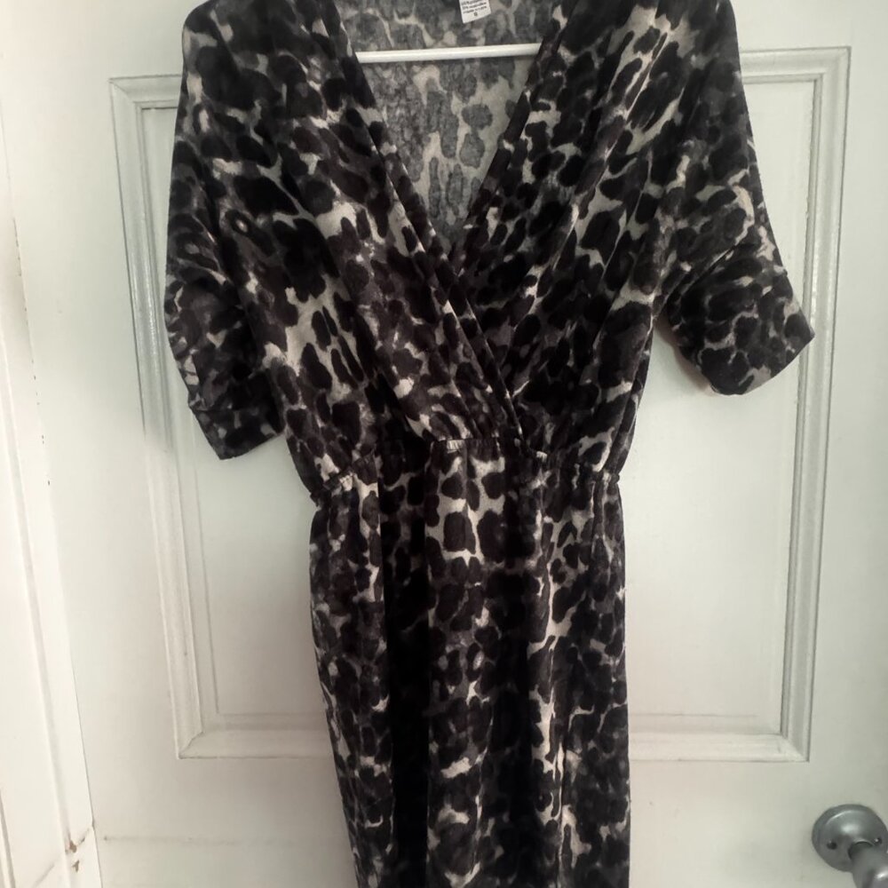 Bar III Black Grey Lepard Print Shirt Womens Size S